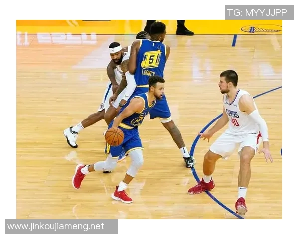 杭州篮球队技术解析：从战术布局到球员配合的全面剖析